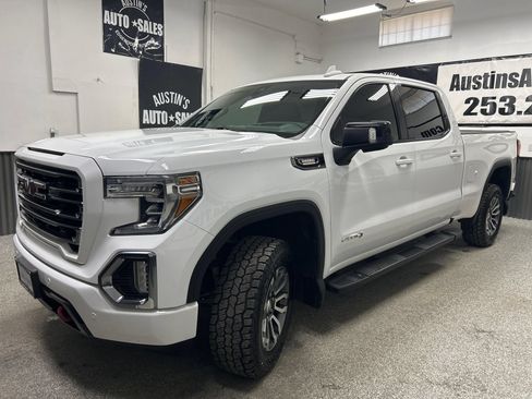 Used 2020 GMC Sierra 1500 AT4 w/ Technology Package AWD/4WD image 3