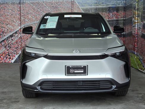 Certified 2025 Toyota bZ4X AWD image 3