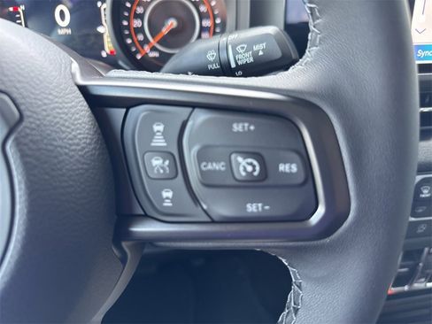 New 2025 Jeep Gladiator Sport image 20