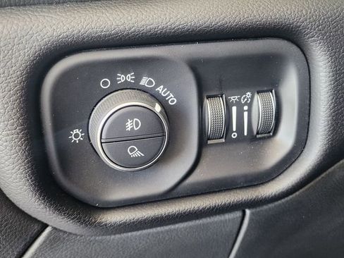 Used 2024 RAM 2500 Laramie w/ Sport Appearance Package AWD/4WD image 24