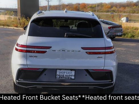 Used 2026 Genesis GV70 2.5T Select image 12