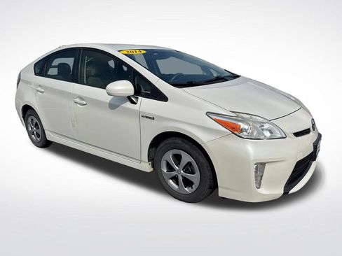 Used 2014 Toyota Prius Three FWD image 7