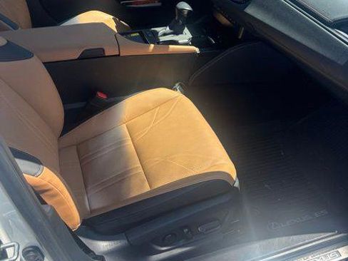Certified 2024 Lexus ES 300h Ultra Luxury w/ Accessory Package (Z2) FWD image 7