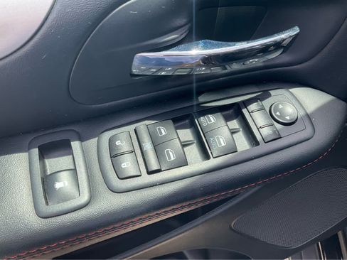 Used 2019 Dodge Grand Caravan GT FWD image 15