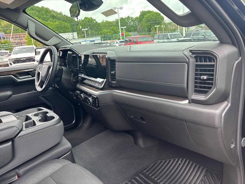 Used 2026 Chevrolet Silverado 1500 RST AWD/4WD image 31