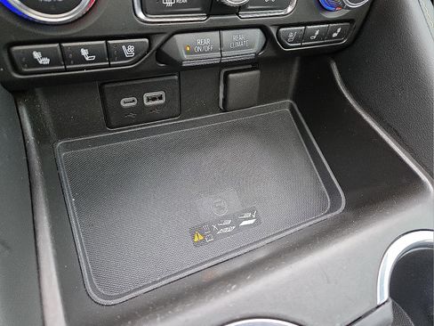 Used 2021 GMC Yukon SLT w/ SLT Premium Package image 20