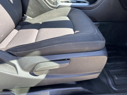 Used 2022 Chevrolet Colorado LT w/ Fleet Safety Package image 12