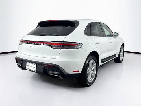 Used 2024 Porsche Macan Turbo image 6