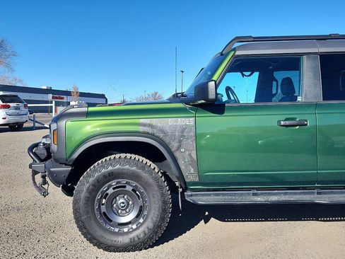 Used 2024 Ford Bronco Everglades image 10