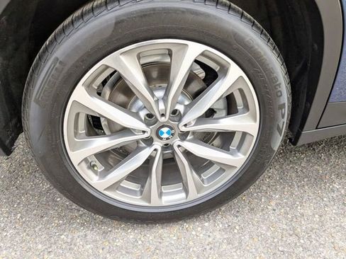 Used 2019 BMW X4 xDrive30i w/ Driving Assistance Package AWD/4WD image 11