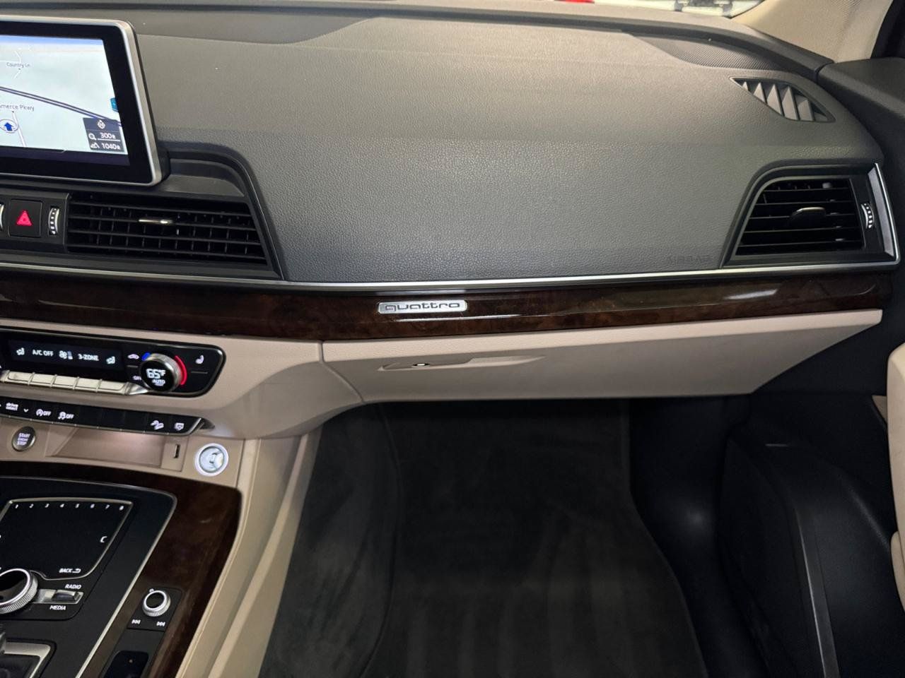 Used 2018 Audi Q5 2.0T Premium AWD/4WD image 21
