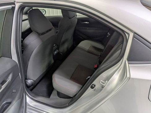 Used 2025 Toyota Corolla SE image 9