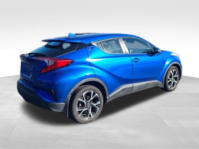 Used 2018 Toyota C-HR XLE FWD image 3