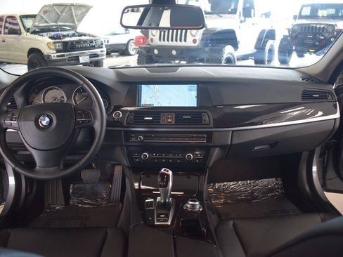 Used 2012 BMW 528i Sedan RWD image 46