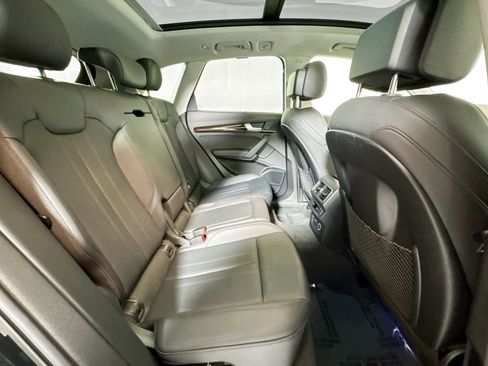 Used 2019 Audi Q5 2.0T Premium Plus w/ Premium Plus Package image 26