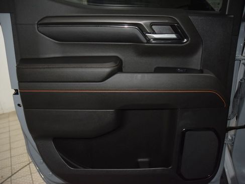 Used 2024 GMC Sierra 1500 AT4 w/ Technology Package AWD/4WD image 46