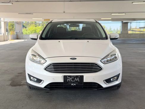 Used 2015 Ford Focus Titanium FWD image 2
