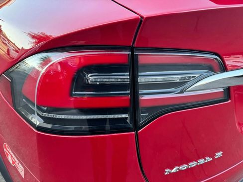 Used 2019 Tesla Model X 75D AWD/4WD image 37