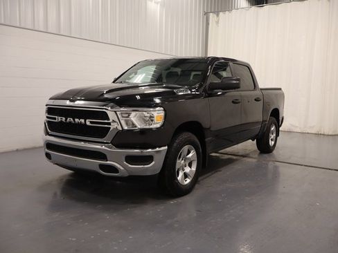 Certified 2024 RAM 1500 Tradesman w/ SXT Appearance Group image 5