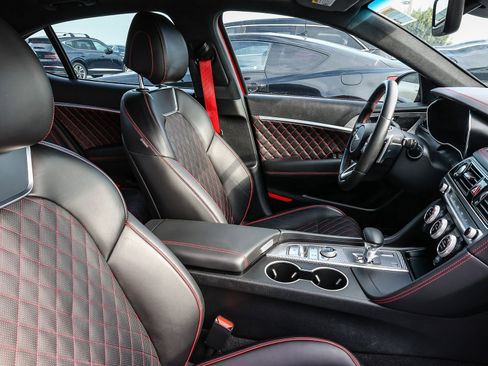 Used 2023 Genesis G70 3.3T w/ Sport Prestige Package image 19