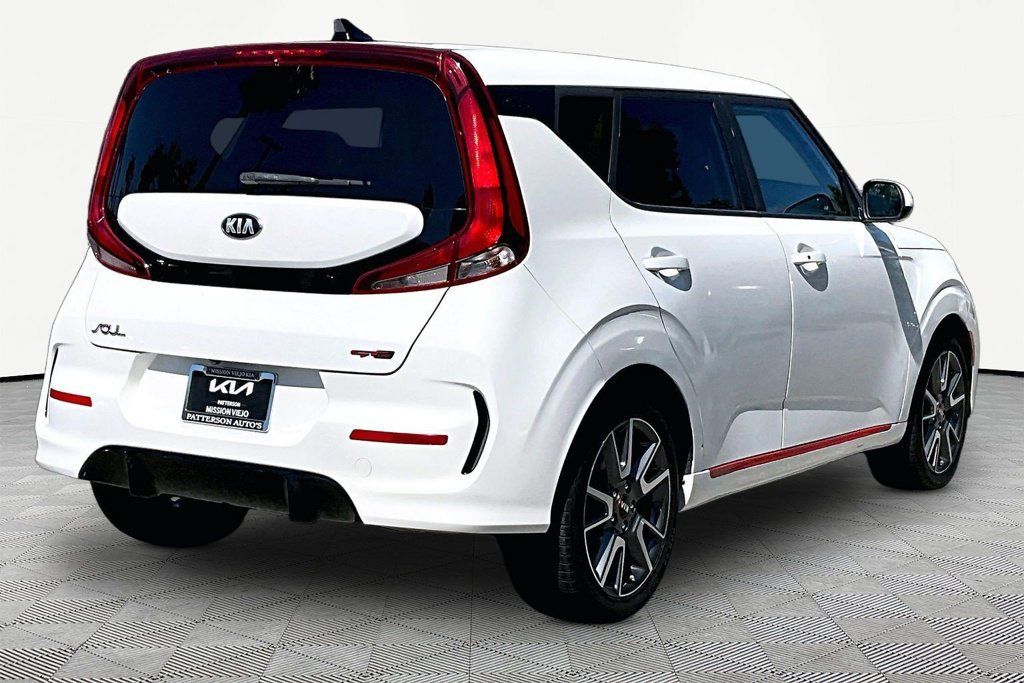 Used 2020 Kia Soul GT-Line w/ GT 2.0L Power Sunroof Package FWD image 2
