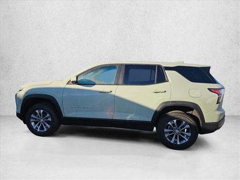 New 2026 Chevrolet Equinox LT FWD image 5