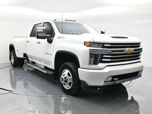 Used 2021 Chevrolet Silverado 3500 High Country image 1