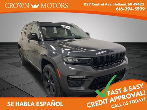 Used 2025 Jeep Grand Cherokee Limited w/ Luxury Tech Group II AWD/4WD image 1