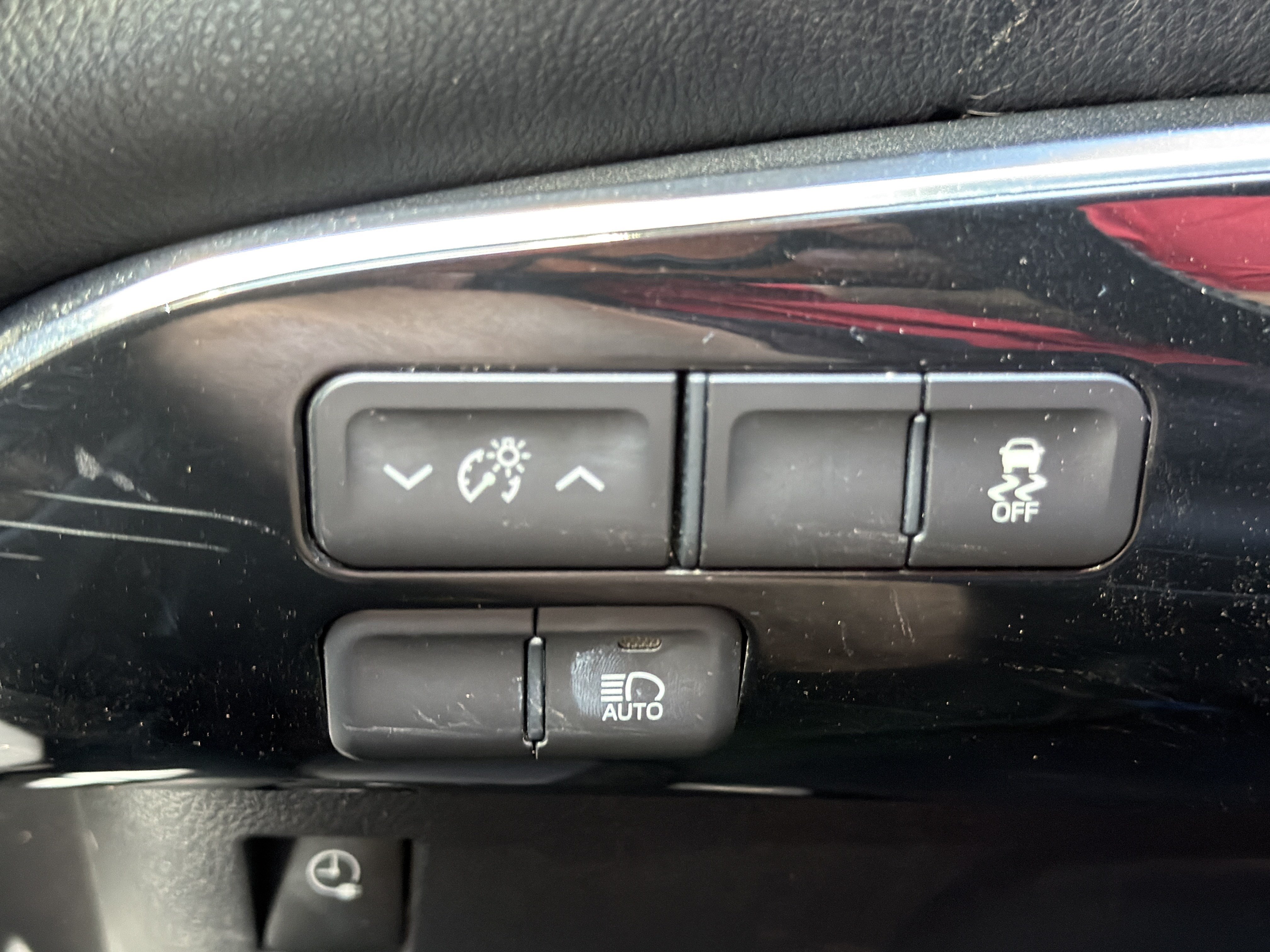 Used 2017 Toyota Prius Prime Premium FWD image 13