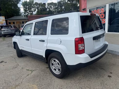 Used 2014 Jeep Patriot Sport FWD image 10