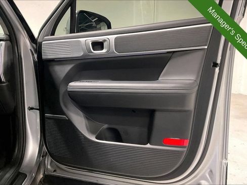 Used 2025 Hyundai Santa Fe Limited FWD image 23