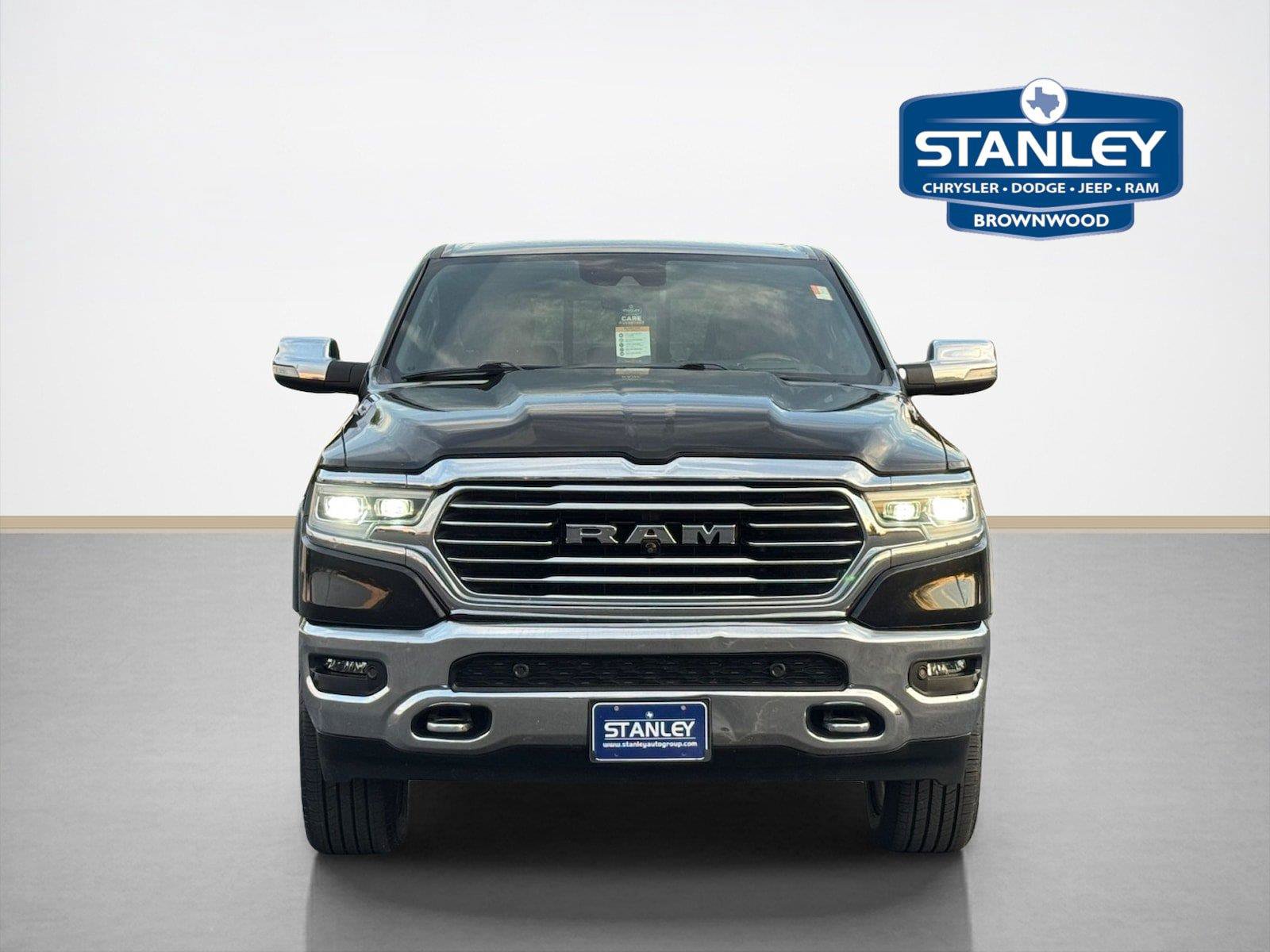 Used 2022 RAM 1500 Limited AWD/4WD image 2