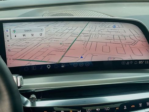 Used 2025 Cadillac Lyriq Luxury w/ LPO, Floor Liner Package AWD/4WD image 13