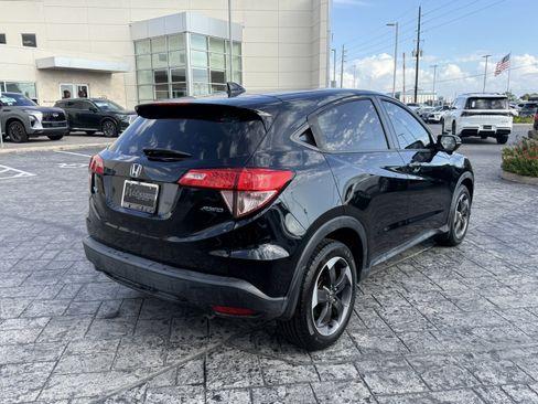 Used 2018 Honda HR-V EX image 7