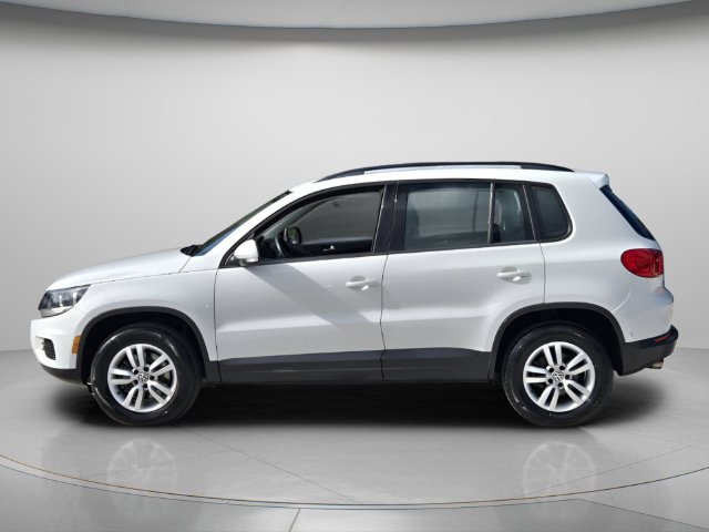 Used 2016 Volkswagen Tiguan S FWD image 3