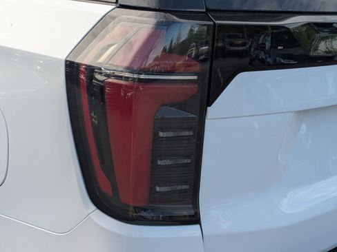 New 2026 Chevrolet Suburban LS AWD/4WD image 13