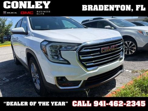 Used 2022 GMC Terrain SLT w/ Infotainment Package II FWD image 1
