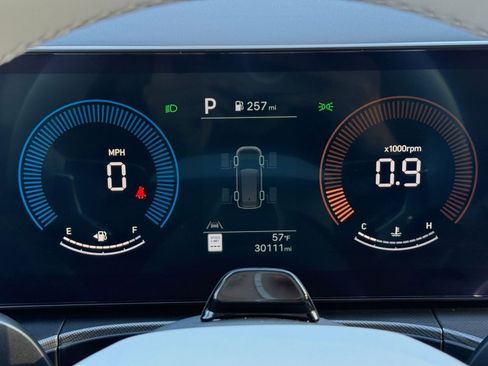 Used 2025 Hyundai Santa Fe SEL image 40