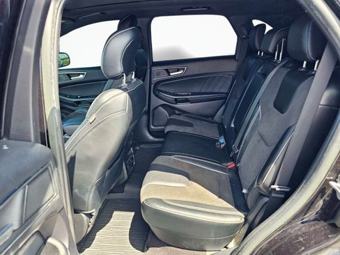 Used 2019 Ford Edge ST w/ Equipment Group 401A AWD/4WD image 33