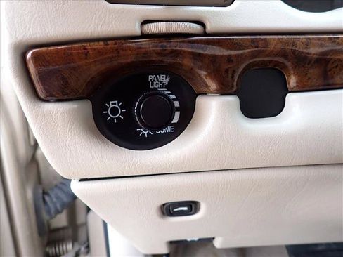 Used 2005 Chevrolet Impala w/ Preferred Equipment Group FWD image 14