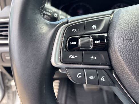 Used 2019 Honda Accord Sport image 11