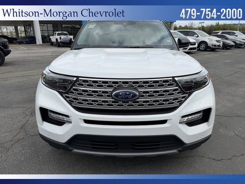 Used 2023 Ford Explorer Limited w/ Equipment Group 301A image 2
