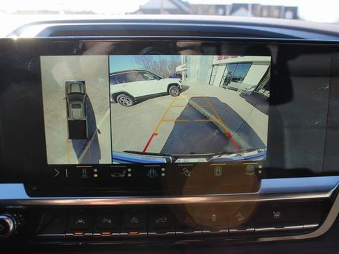 Used 2023 GMC Sierra 1500 SLT image 25