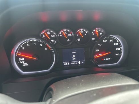 Used 2024 Chevrolet Silverado 1500 Custom image 5