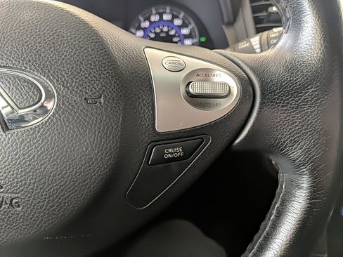 Used 2014 INFINITI QX70 AWD w/ Premium Package image 16