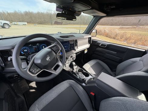 New 2025 Ford Bronco 2-Door image 22