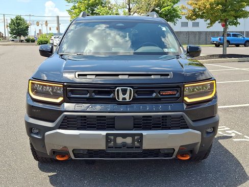 Certified 2026 Honda Passport TrailSport image 2
