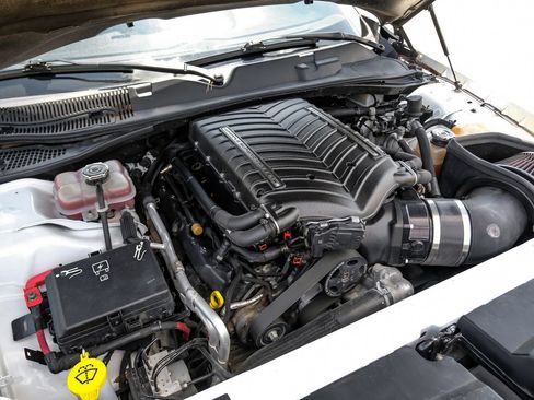 Used 2019 Dodge Challenger SRT Hellcat Redeye RWD image 43