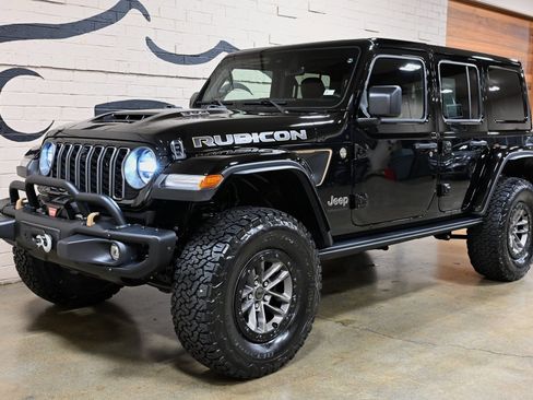 Used 2024 Jeep Wrangler Unlimited Rubicon 392 AWD/4WD image 14