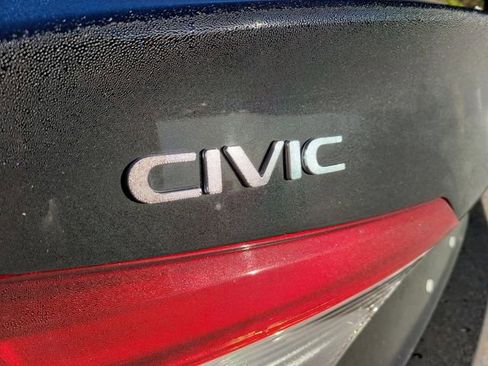 Used 2025 Honda Civic Sport image 32